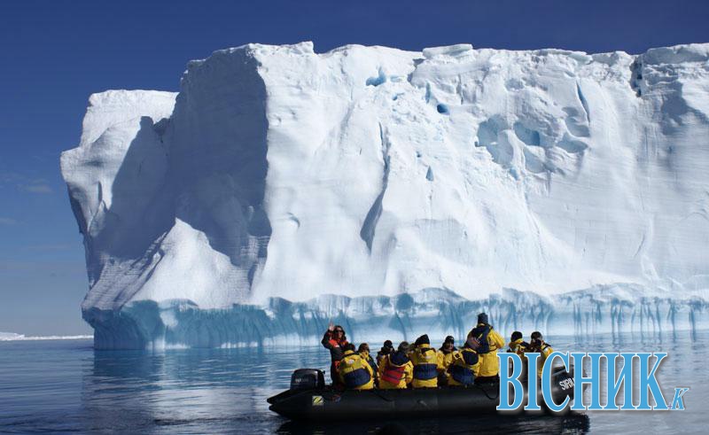 Житомирський центр зайнятості шукає лікаря і слюсаря для експедиції в Антарктиду