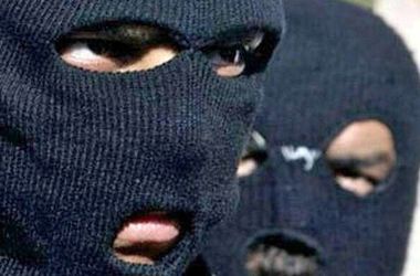 На Рівненщині бандити в масках жорстоко пограбували родину