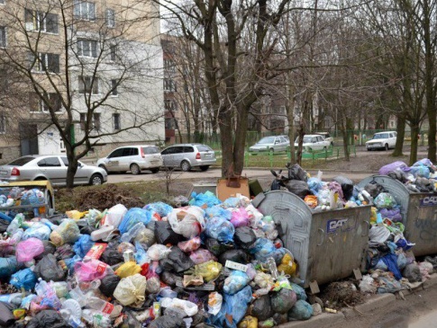 Садовий каже, що Львів через сміття наблизився до надзвичайного стану
