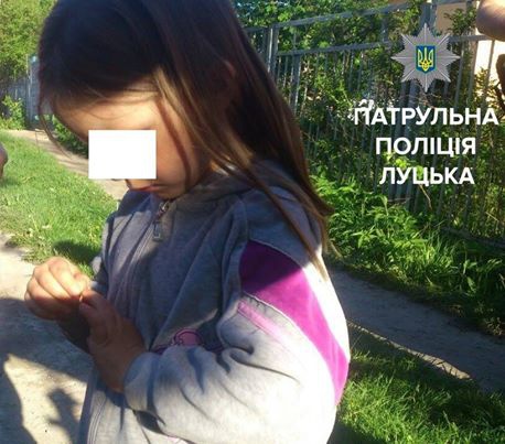 3-річна дівчинка прийшла з приміського села прийшла погуляти у Луцьк і заблукала