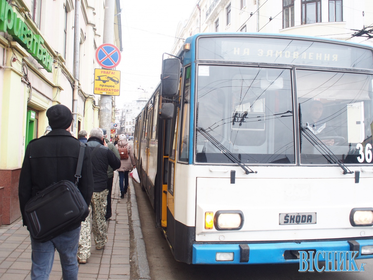 У Чернівцях тролейбусне управління кличе на роботу учасників АТО