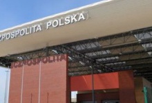 Польща не хоче продовжувати експеримент з пішохідним пунктом пропуску в Угринові