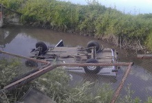 На Волині авто впало у водойму