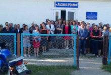 У Стобихівці тріщить школа, тому батьки не пустили туди дітей