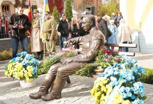У Вінниці відкрили перший в Україні пам'ятник Петлюрі