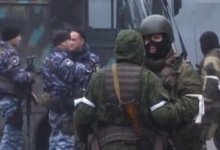 У центрі Луганська – «зелені чоловічки». Відбувається заколот проти Плотницького