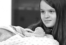 12-річна дівчинка зі Львівщини народила від… 14-річного брата