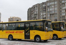 15 волинських шкіл отримали автобуси