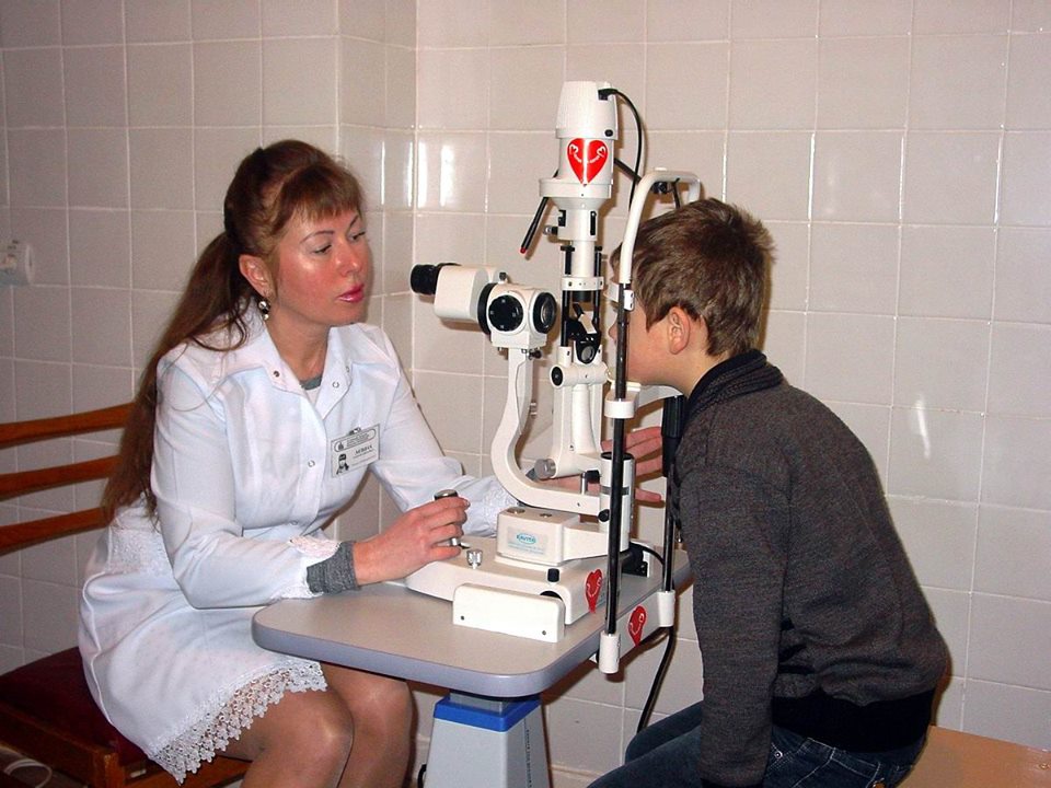 Волинська обласна дитяча лікарня отримала нове офтальмологічне обладнання