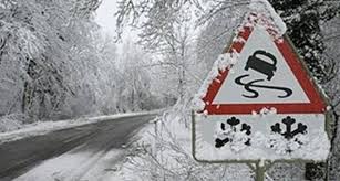 Снігопади та замети на Волині: автомобілістів закликають бути обачними