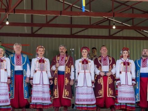 Волинський хор виступив на Луганщині – поблизу російського кордону