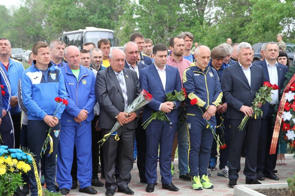Волинська делегація вшанувала пам`ять загиблих героїв під Волновахою