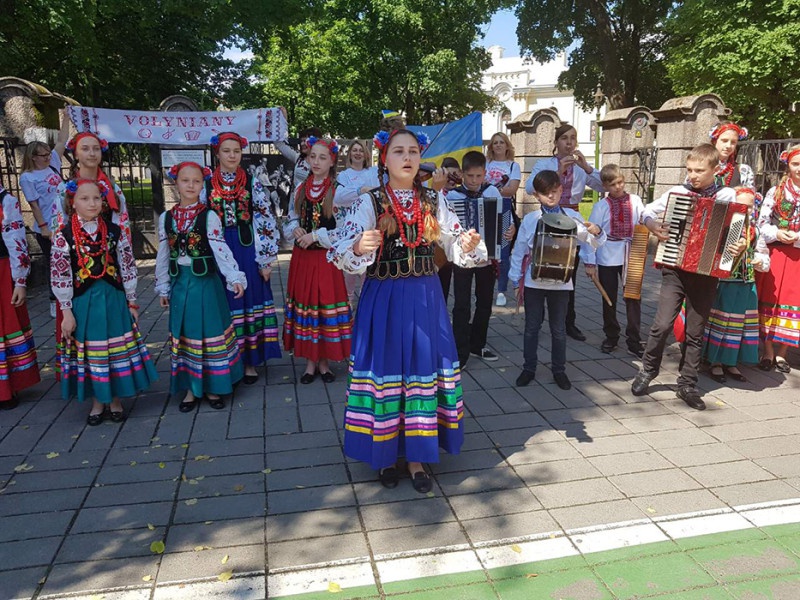 «Волиняни» представляли український фольклор у Литві