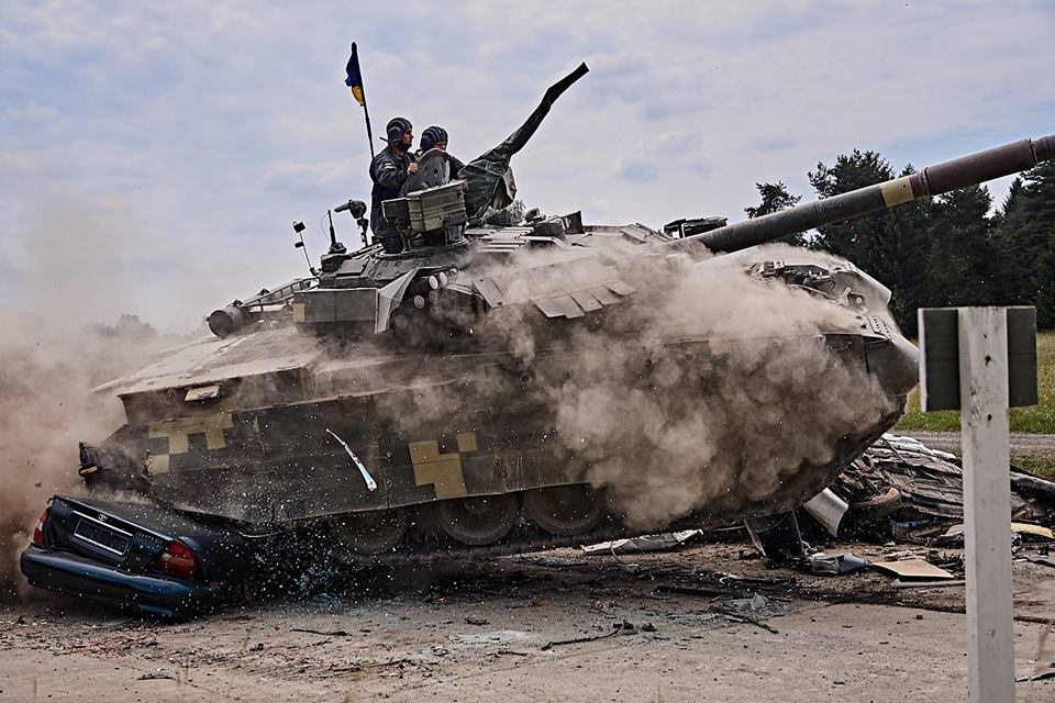 Яскраві миттєвості виступу волинських танкістів на танковому біатлоні НАТО