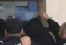 На Рівненщині у селищній раді поліція застосувала сльозогінний газ