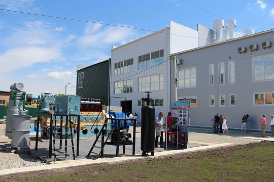 Відкрили першу в Україні теплоелектростанцію, що працює на біомасі