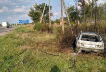 Біля «Ягодина» згоріло авто: водій-поляк ледве вижив