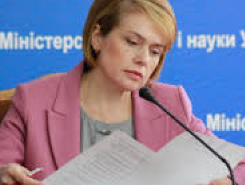 МОН:  діти-вступники  загиблих захисників України з  контракту мають бути переведені на бюджет