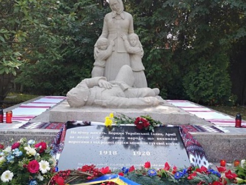 У Чехії відкрили відреставрований пам’ятник воїнам Української Галицької армії