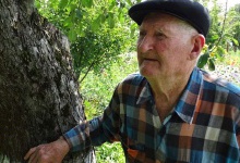 Найстаріший ветеран пив із Брежнєвим сто грам