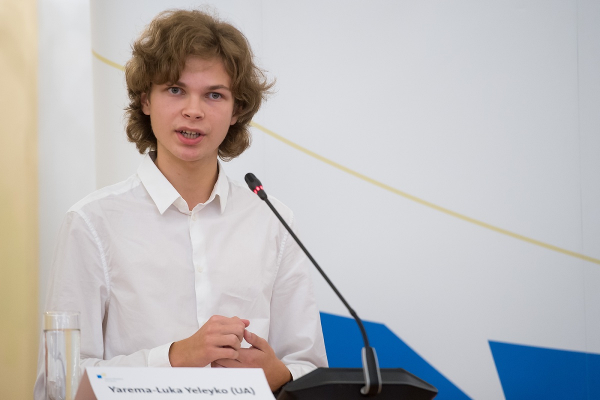 Український школяр  тріумфував на міжнародних дебатах