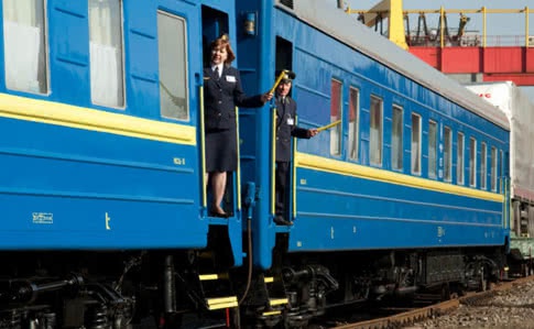 УЗ звільнить провідницю поїзда Ковель-Москва, яка виштовхала з поїзда пасажирів з е-квитками
