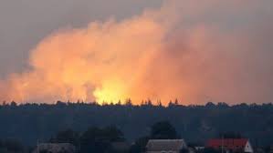 На Чернігівщині горить і вибухає арсенал Міноборони – закрито повітряний простір та залізничне сполучення