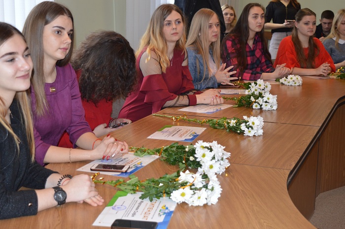 Рівненські студенти отримали стипендію міського голови