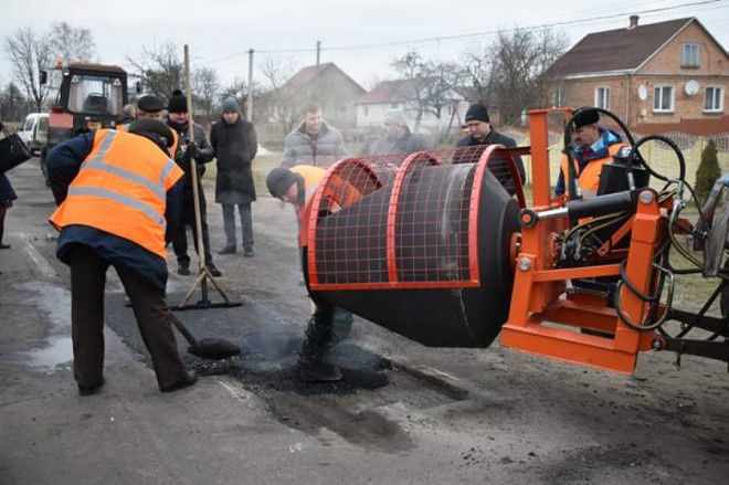 Білоруське обладнання для ремонту волинських доріг: чи приживеться