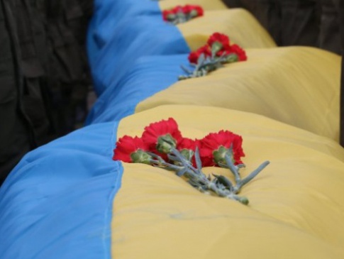 В Україні ідентифіковано за ДНК 563 загиблих воїнів АТО