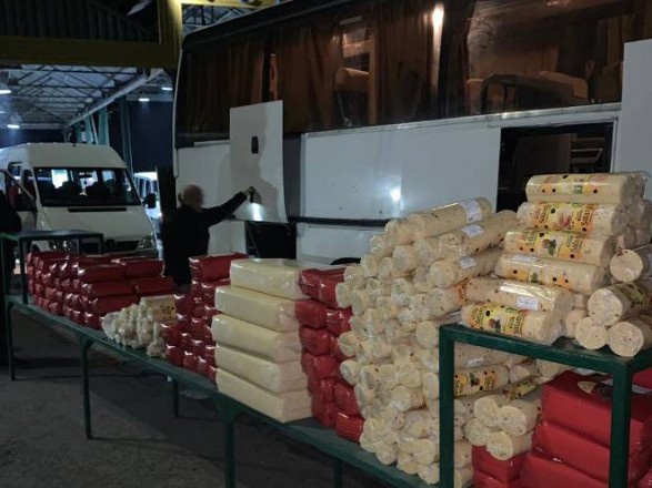 В автобусі «Хелм-Володимир-Волинський» прикордонники виявили 800 кг прихованого сиру