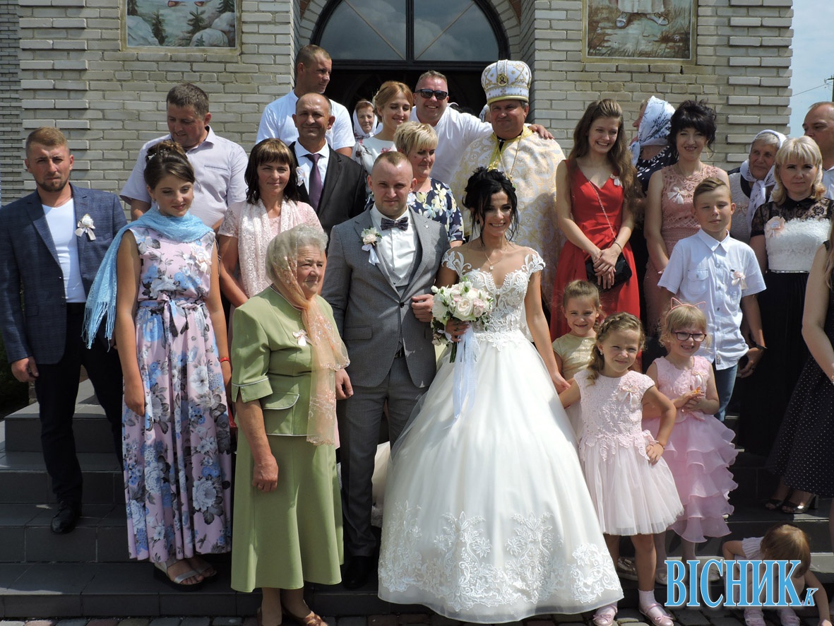 Міжнародне весілля Тетяни і Лукаша в Новосілках
