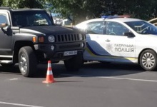 У Луцьку джип протаранив поліцейське авто