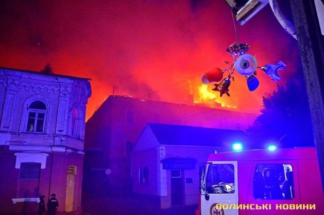 Виділили гроші на ремонт згорілого даху військового госпіталю у Луцьку