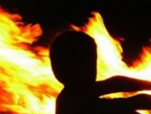 Нова смертельна гра: у Черкасах хлопчик підпалив 11-річну сестру
