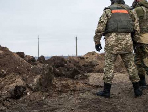 Російські бойовики створюють ілюзію розведення військ на Донбасі