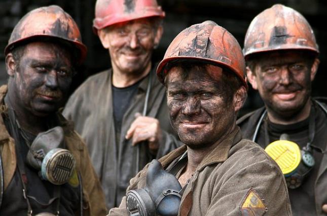 Волинським шахтарям нарешті видали зарплату, яку боргували кілька місяців