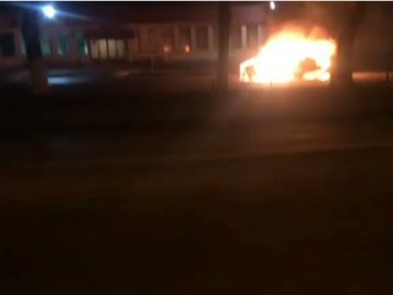 У Луцьку на автостанції вщент згоріло авто