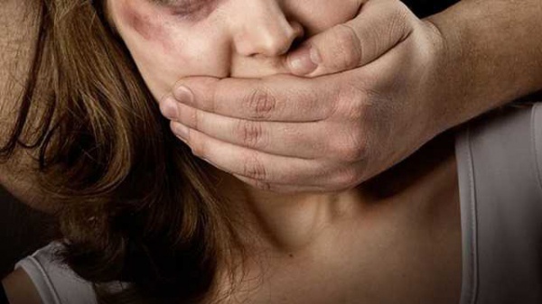 На Волині 22-річну дівчину зґвалтував знайомий