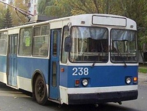 У Луцьку в тролейбуса загорілись «роги»