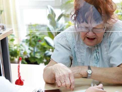 Українським жінкам збільшать пенсійний вік