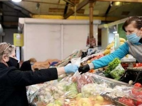 Уряд дозволив роботу продовольчих ринків