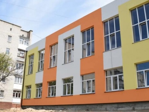 У Луцьку завершують будівництво корпусу музичної школи