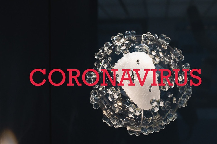 Відомий український телеведучий захворів на коронавірус