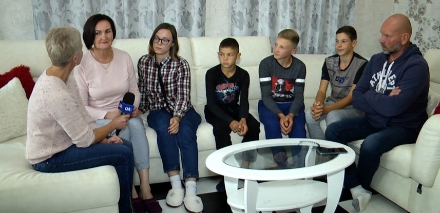 Родина з Житомирщини виховала 30 дітей