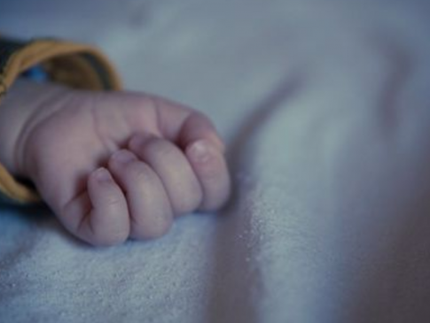 В Луцьку затримана з мертвим немовлям жінка стверджує, що народила його вже неживим