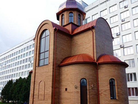 У Луцьку на території університету відкривають церкву