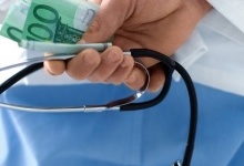 У Києві лікарка вимагала від бійців 180 тисяч за інвалідність