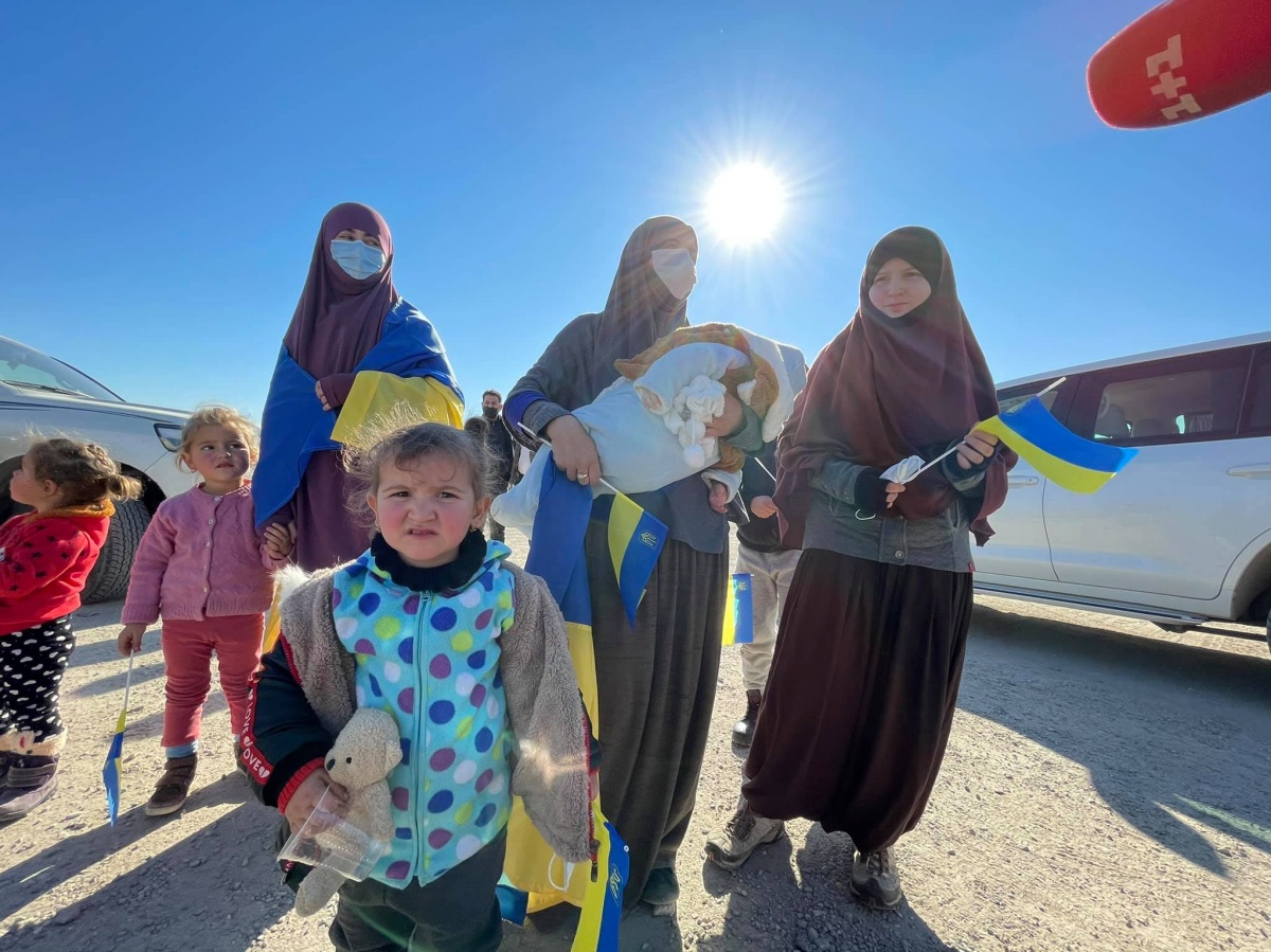 Двох українок з дітьми звільнили із сирійського табору