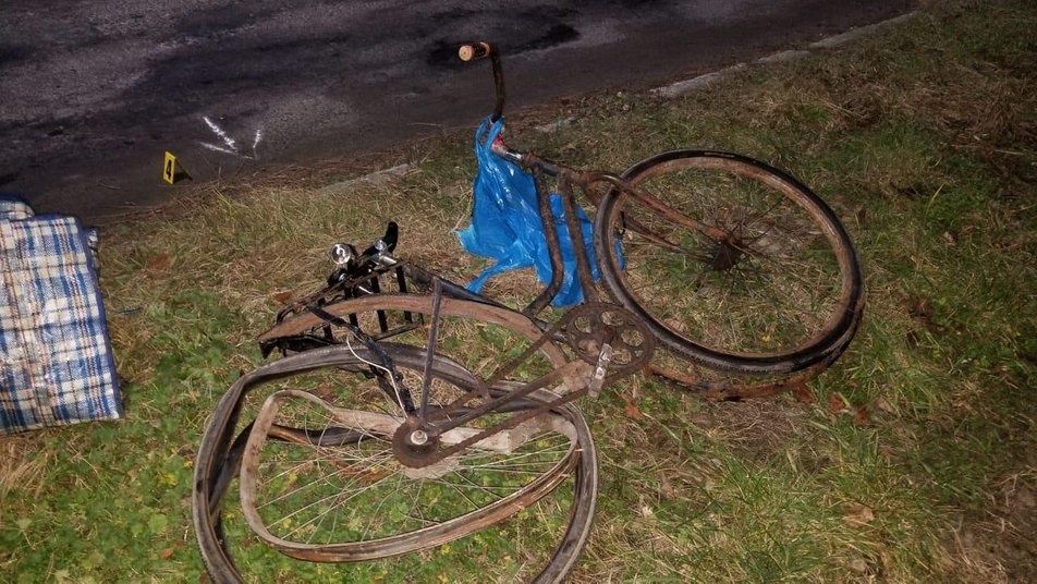 На Рівненщині п’яний водій збив на смерть велосипедистку